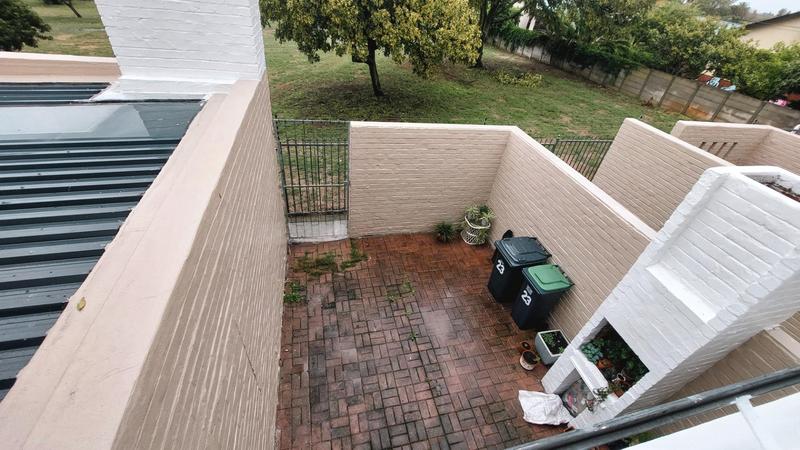 2 Bedroom Property for Sale in La Rochelle Western Cape